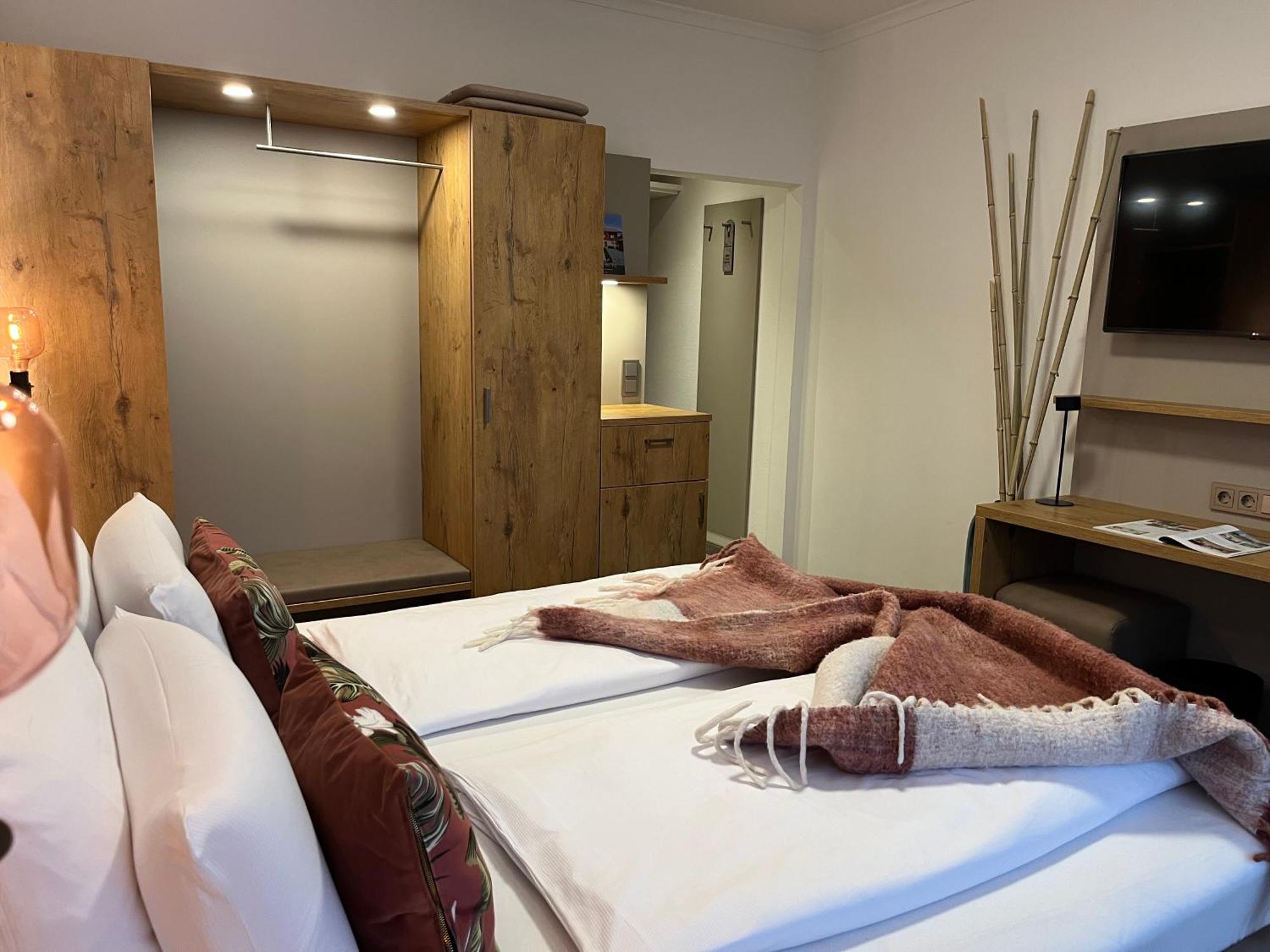 Hotel Schlossberg 바덴바일러 외부 사진